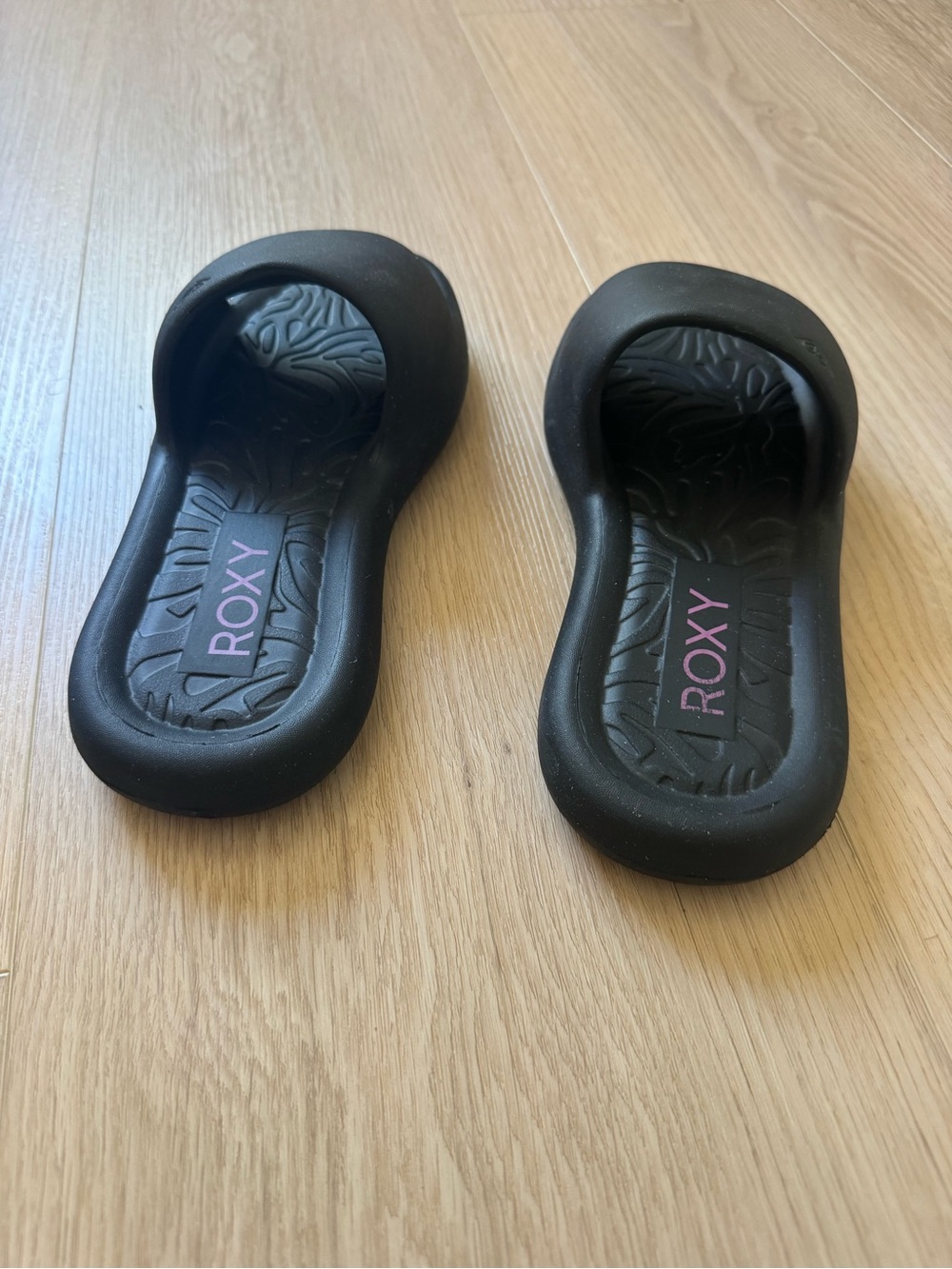 Roxy Black Slide Sandals with Pink Logo - Picture 3 of 4